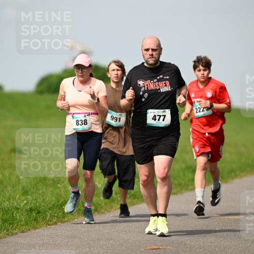 10.05.2026 - 8. Wedeler Halbmarathon Dr. Thomas Lammeyer http://msf.ph/oto/9692779 10.05.2026 11:16:24 Laufen 991, 838, 136, 477, 2223 meine-sportfotos.de