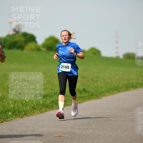 10.05.2026 - 8. Wedeler Halbmarathon Dr. Thomas Lammeyer http://msf.ph/oto/9692850 10.05.2026 11:16:31 Laufen 808, 2165, 125 meine-sportfotos.de