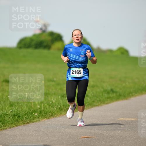 10.05.2026 - 8. Wedeler Halbmarathon Dr. Thomas Lammeyer http://msf.ph/oto/9692858 10.05.2026 11:16:31 Laufen 808, 2165, 125 meine-sportfotos.de