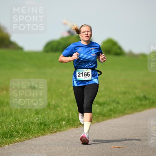 10.05.2026 - 8. Wedeler Halbmarathon Dr. Thomas Lammeyer http://msf.ph/oto/9692866 10.05.2026 11:16:32 Laufen 2165, 125 meine-sportfotos.de