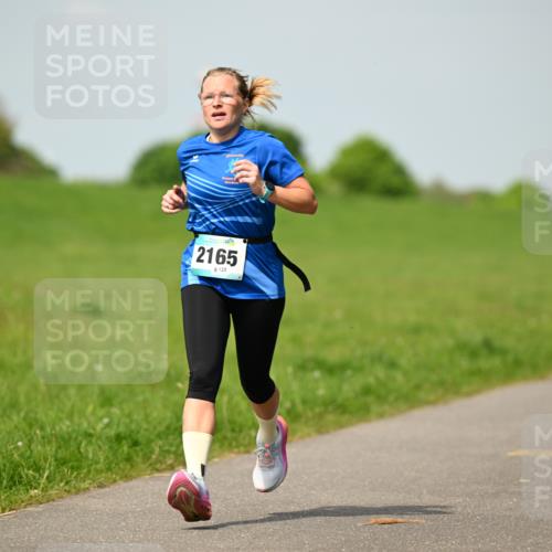 10.05.2026 - 8. Wedeler Halbmarathon Dr. Thomas Lammeyer http://msf.ph/oto/9692869 10.05.2026 11:16:32 Laufen 2165, 125 meine-sportfotos.de