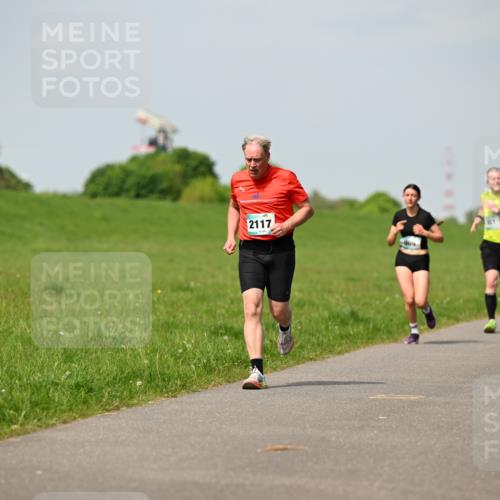 10.05.2026 - 8. Wedeler Halbmarathon Dr. Thomas Lammeyer http://msf.ph/oto/9692886 10.05.2026 11:16:40 Laufen 2117, 969 meine-sportfotos.de