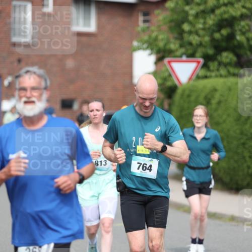 10.05.2026 - 8. Wedeler Halbmarathon Andreas Tolksdorf http://msf.ph/oto/9692901 10.05.2026 10:17:31 Laufen 813, 20, 39, 764 meine-sportfotos.de