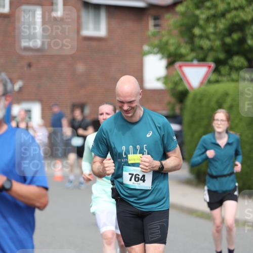 10.05.2026 - 8. Wedeler Halbmarathon Andreas Tolksdorf http://msf.ph/oto/9692914 10.05.2026 10:17:31 Laufen 2025, 39, 764 meine-sportfotos.de