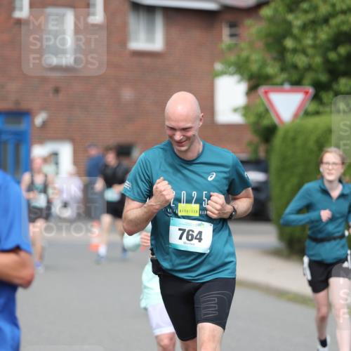 10.05.2026 - 8. Wedeler Halbmarathon Andreas Tolksdorf http://msf.ph/oto/9692920 10.05.2026 10:17:31 Laufen 20253, 202, 764 meine-sportfotos.de