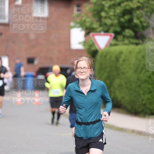 10.05.2026 - 8. Wedeler Halbmarathon Andreas Tolksdorf http://msf.ph/oto/9692938 10.05.2026 10:17:33 Laufen  meine-sportfotos.de