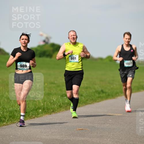 10.05.2026 - 8. Wedeler Halbmarathon Dr. Thomas Lammeyer http://msf.ph/oto/9692974 10.05.2026 11:16:46 Laufen 989, 801, 1027 meine-sportfotos.de