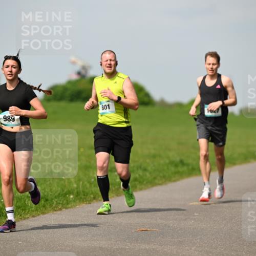 10.05.2026 - 8. Wedeler Halbmarathon Dr. Thomas Lammeyer http://msf.ph/oto/9692981 10.05.2026 11:16:46 Laufen 801, 989, 1627 meine-sportfotos.de
