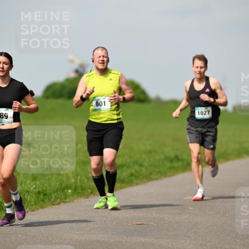 10.05.2026 - 8. Wedeler Halbmarathon Dr. Thomas Lammeyer http://msf.ph/oto/9692984 10.05.2026 11:16:46 Laufen 801, 989, 1027 meine-sportfotos.de