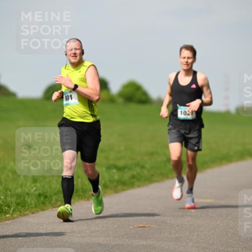10.05.2026 - 8. Wedeler Halbmarathon Dr. Thomas Lammeyer http://msf.ph/oto/9692993 10.05.2026 11:16:47 Laufen 989, 801, 1024 meine-sportfotos.de