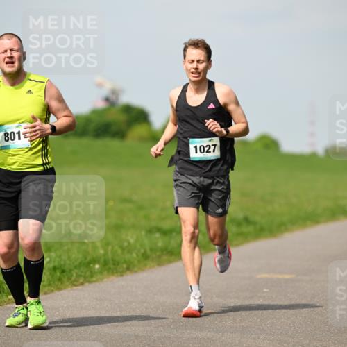 10.05.2026 - 8. Wedeler Halbmarathon Dr. Thomas Lammeyer http://msf.ph/oto/9693007 10.05.2026 11:16:48 Laufen 801, 1027 meine-sportfotos.de