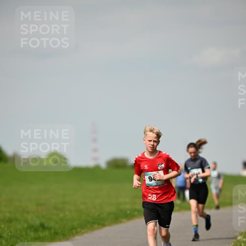 10.05.2026 - 8. Wedeler Halbmarathon Dr. Thomas Lammeyer http://msf.ph/oto/9693096 10.05.2026 11:17:16 Laufen  meine-sportfotos.de