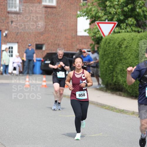 10.05.2026 - 8. Wedeler Halbmarathon Andreas Tolksdorf http://msf.ph/oto/9693100 10.05.2026 10:18:10 Laufen 311, 958, 959 meine-sportfotos.de