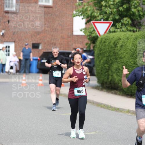 10.05.2026 - 8. Wedeler Halbmarathon Andreas Tolksdorf http://msf.ph/oto/9693105 10.05.2026 10:18:10 Laufen 311, 958, 959 meine-sportfotos.de