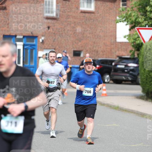 10.05.2026 - 8. Wedeler Halbmarathon Andreas Tolksdorf http://msf.ph/oto/9693123 10.05.2026 10:18:16 Laufen 311, 87, 766 meine-sportfotos.de