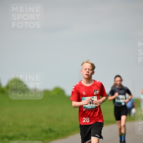 10.05.2026 - 8. Wedeler Halbmarathon Dr. Thomas Lammeyer http://msf.ph/oto/9693136 10.05.2026 11:17:18 Laufen  meine-sportfotos.de