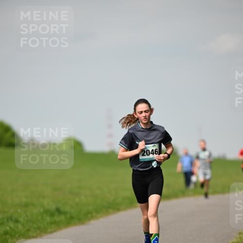 10.05.2026 - 8. Wedeler Halbmarathon Dr. Thomas Lammeyer http://msf.ph/oto/9693159 10.05.2026 11:17:20 Laufen 2046 meine-sportfotos.de
