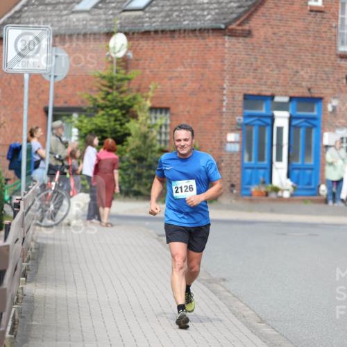 10.05.2026 - 8. Wedeler Halbmarathon Andreas Tolksdorf http://msf.ph/oto/9693214 10.05.2026 10:18:31 Laufen 3, 2126 meine-sportfotos.de