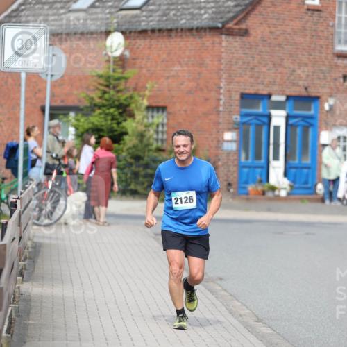 10.05.2026 - 8. Wedeler Halbmarathon Andreas Tolksdorf http://msf.ph/oto/9693217 10.05.2026 10:18:31 Laufen 30, 2126 meine-sportfotos.de
