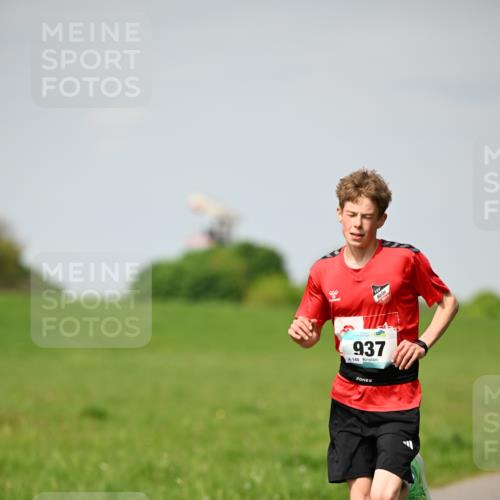 10.05.2026 - 8. Wedeler Halbmarathon Dr. Thomas Lammeyer http://msf.ph/oto/9693260 10.05.2026 11:17:32 Laufen 937, 140 meine-sportfotos.de