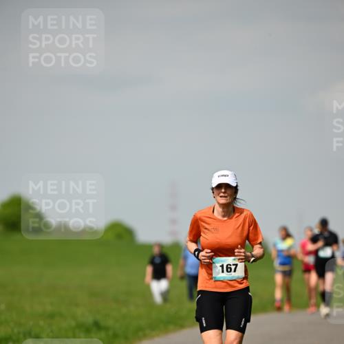 10.05.2026 - 8. Wedeler Halbmarathon Dr. Thomas Lammeyer http://msf.ph/oto/9693291 10.05.2026 11:17:36 Laufen 167 meine-sportfotos.de
