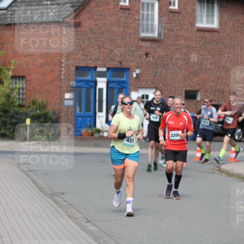 10.05.2026 - 8. Wedeler Halbmarathon Andreas Tolksdorf http://msf.ph/oto/9693404 10.05.2026 10:19:19 Laufen 431, 969, 2200, 1839, 3034 meine-sportfotos.de