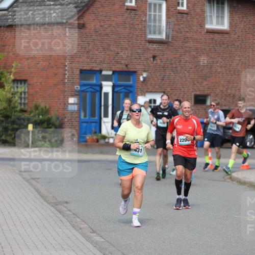10.05.2026 - 8. Wedeler Halbmarathon Andreas Tolksdorf http://msf.ph/oto/9693406 10.05.2026 10:19:19 Laufen 220 meine-sportfotos.de