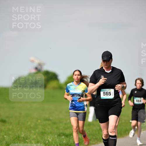10.05.2026 - 8. Wedeler Halbmarathon Dr. Thomas Lammeyer http://msf.ph/oto/9693412 10.05.2026 11:17:47 Laufen 565, 004 meine-sportfotos.de