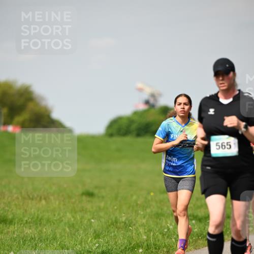 10.05.2026 - 8. Wedeler Halbmarathon Dr. Thomas Lammeyer http://msf.ph/oto/9693423 10.05.2026 11:17:48 Laufen 565 meine-sportfotos.de