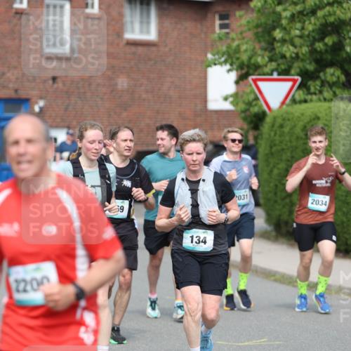10.05.2026 - 8. Wedeler Halbmarathon Andreas Tolksdorf http://msf.ph/oto/9693459 10.05.2026 10:19:25 Laufen 2200, 69, 134, 031, 2034 meine-sportfotos.de