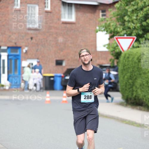 10.05.2026 - 8. Wedeler Halbmarathon Andreas Tolksdorf http://msf.ph/oto/9693511 10.05.2026 10:19:32 Laufen 288 meine-sportfotos.de