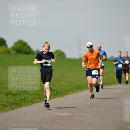 10.05.2026 - 8. Wedeler Halbmarathon Dr. Thomas Lammeyer http://msf.ph/oto/9693772 10.05.2026 11:18:33 Laufen 2038, 572 meine-sportfotos.de