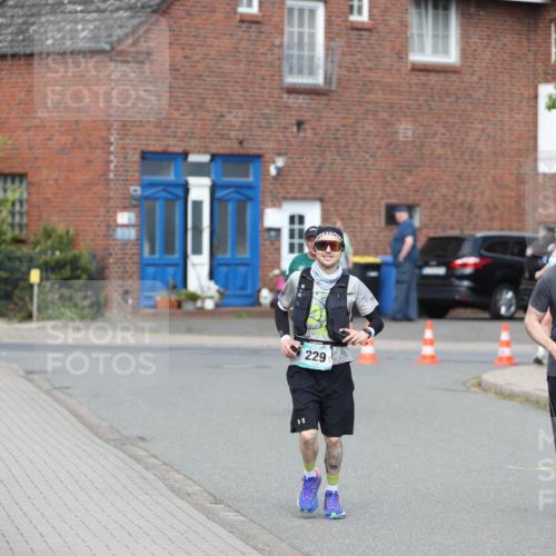 10.05.2026 - 8. Wedeler Halbmarathon Andreas Tolksdorf http://msf.ph/oto/9693801 10.05.2026 10:20:17 Laufen 13, 229, 563 meine-sportfotos.de