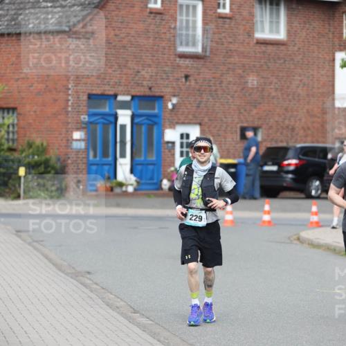 10.05.2026 - 8. Wedeler Halbmarathon Andreas Tolksdorf http://msf.ph/oto/9693802 10.05.2026 10:20:17 Laufen 13, 229, 563 meine-sportfotos.de
