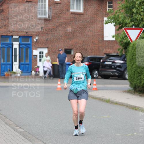 10.05.2026 - 8. Wedeler Halbmarathon Andreas Tolksdorf http://msf.ph/oto/9693849 10.05.2026 10:20:32 Laufen 398 meine-sportfotos.de