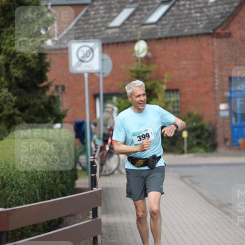 10.05.2026 - 8. Wedeler Halbmarathon Andreas Tolksdorf http://msf.ph/oto/9693860 10.05.2026 10:20:34 Laufen 30, 399 meine-sportfotos.de