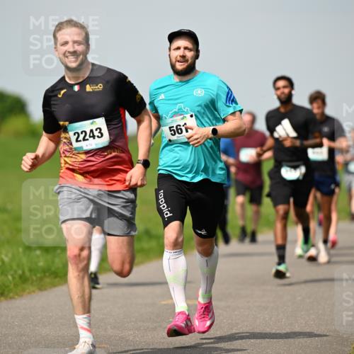10.05.2026 - 8. Wedeler Halbmarathon Dr. Thomas Lammeyer http://msf.ph/oto/9693883 10.05.2026 11:18:40 Laufen 2243, 561 meine-sportfotos.de