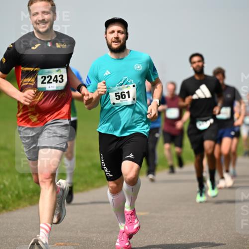 10.05.2026 - 8. Wedeler Halbmarathon Dr. Thomas Lammeyer http://msf.ph/oto/9693887 10.05.2026 11:18:40 Laufen 2243, 561 meine-sportfotos.de