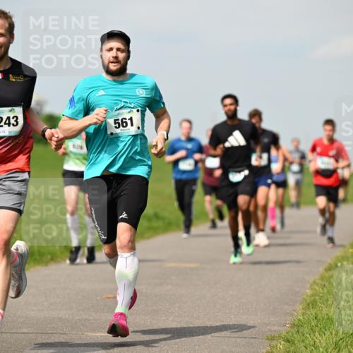 10.05.2026 - 8. Wedeler Halbmarathon Dr. Thomas Lammeyer http://msf.ph/oto/9693894 10.05.2026 11:18:41 Laufen 2243, 561 meine-sportfotos.de