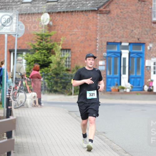 10.05.2026 - 8. Wedeler Halbmarathon Andreas Tolksdorf http://msf.ph/oto/9693901 10.05.2026 10:20:45 Laufen 321 meine-sportfotos.de