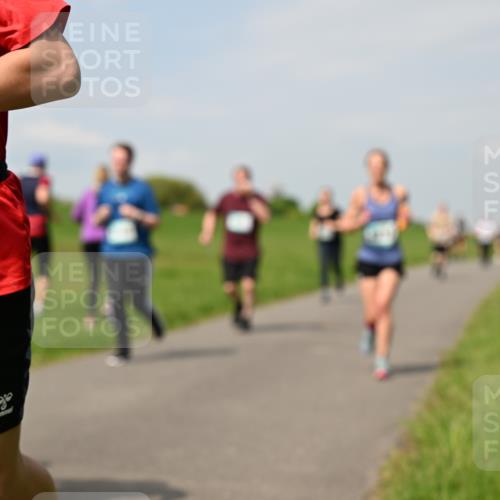 10.05.2026 - 8. Wedeler Halbmarathon Dr. Thomas Lammeyer http://msf.ph/oto/9693991 10.05.2026 11:18:48 Laufen  meine-sportfotos.de