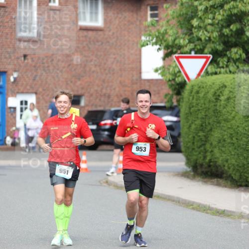 10.05.2026 - 8. Wedeler Halbmarathon Andreas Tolksdorf http://msf.ph/oto/9693998 10.05.2026 10:21:14 Laufen 951, 953 meine-sportfotos.de
