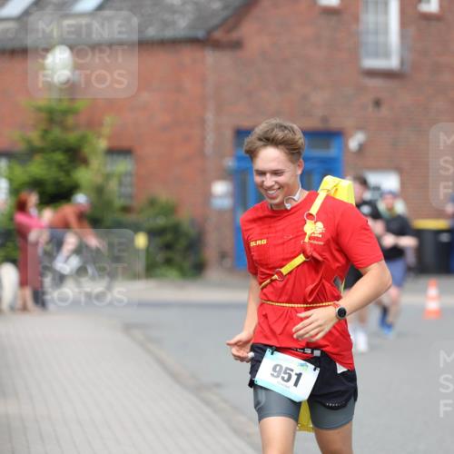 10.05.2026 - 8. Wedeler Halbmarathon Andreas Tolksdorf http://msf.ph/oto/9694048 10.05.2026 10:21:17 Laufen 12020, 951 meine-sportfotos.de