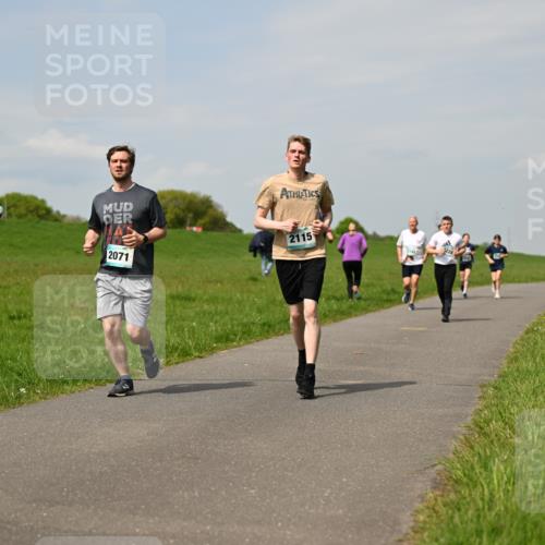 10.05.2026 - 8. Wedeler Halbmarathon Dr. Thomas Lammeyer http://msf.ph/oto/9694107 10.05.2026 11:18:55 Laufen 2071, 2115 meine-sportfotos.de