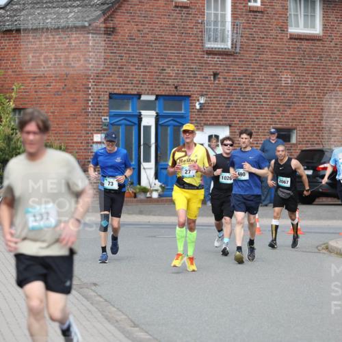 10.05.2026 - 8. Wedeler Halbmarathon Andreas Tolksdorf http://msf.ph/oto/9694220 10.05.2026 10:21:44 Laufen 27, 690, 1026, 2067, 73, 1044, 667 meine-sportfotos.de