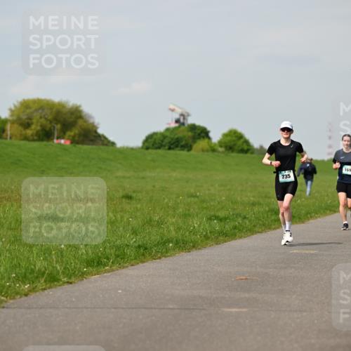 10.05.2026 - 8. Wedeler Halbmarathon Dr. Thomas Lammeyer http://msf.ph/oto/9694256 10.05.2026 11:19:15 Laufen 735, 169 meine-sportfotos.de