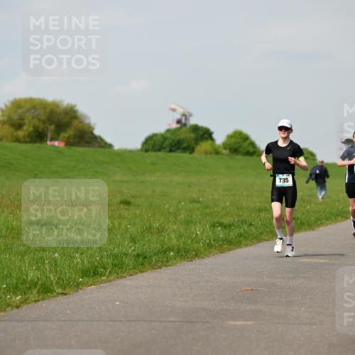 10.05.2026 - 8. Wedeler Halbmarathon Dr. Thomas Lammeyer http://msf.ph/oto/9694259 10.05.2026 11:19:15 Laufen 735, 169 meine-sportfotos.de