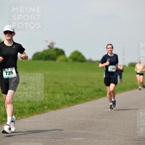 10.05.2026 - 8. Wedeler Halbmarathon Dr. Thomas Lammeyer http://msf.ph/oto/9694299 10.05.2026 11:19:18 Laufen 735 meine-sportfotos.de