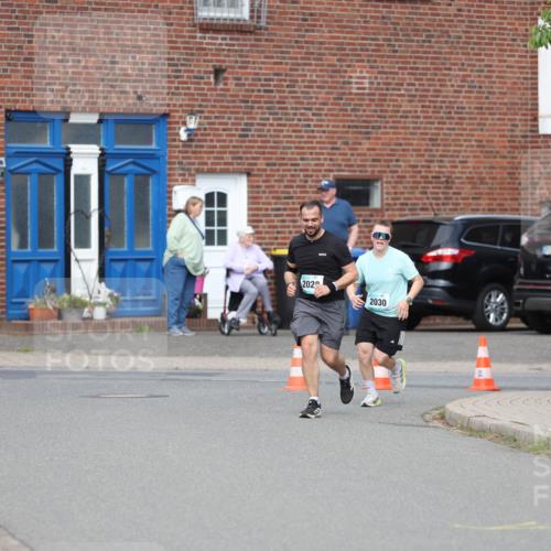 10.05.2026 - 8. Wedeler Halbmarathon Andreas Tolksdorf http://msf.ph/oto/9694302 10.05.2026 10:22:20 Laufen 202, 2030, 2678 meine-sportfotos.de