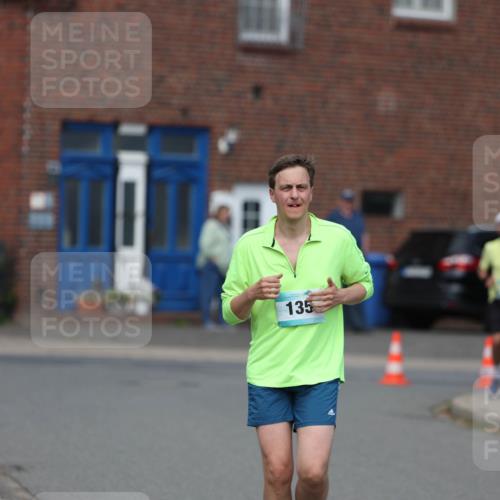 10.05.2026 - 8. Wedeler Halbmarathon Andreas Tolksdorf http://msf.ph/oto/9694411 10.05.2026 10:22:38 Laufen 135 meine-sportfotos.de